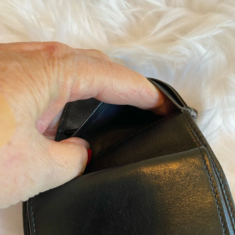 Gucci Black Leather Wallet w/Bamboo Accent - Picture 9 of 13